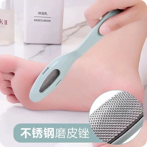 Скорость в лыжах для ног, вымойте подошвы ног, чтобы снять закус