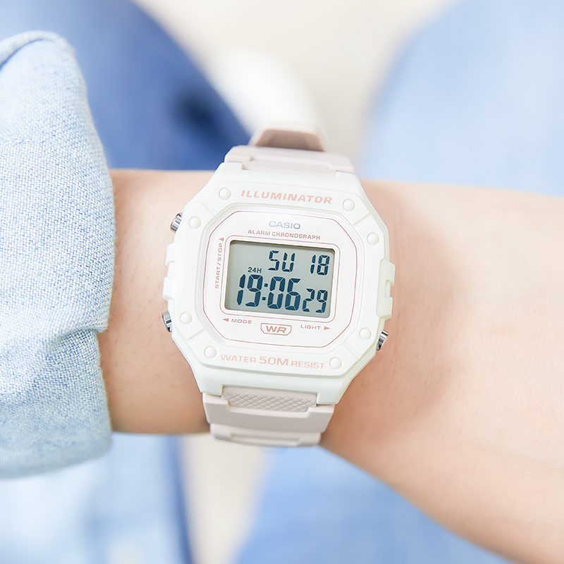 卡西欧中性运动屏显小方块W-218