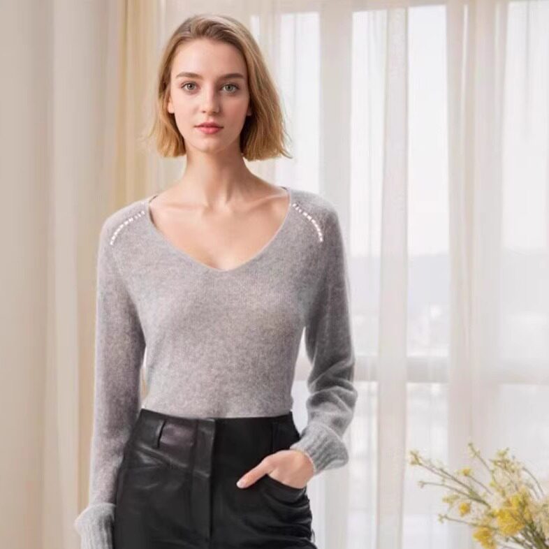 IRO PYRE 山羊绒毛衣烫钻V领长袖含桑蚕丝法式轻奢春秋季新款