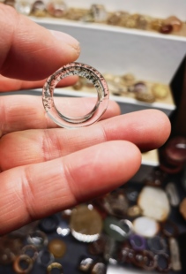 天然绿幽灵四季 幽灵原石手工雕刻戒指戒圈指环圈口16.5重3.5克