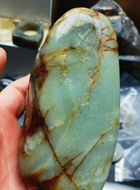 新疆和田玉籽料原石尺寸132.7*62.2*53.4重689.8克色泽温润