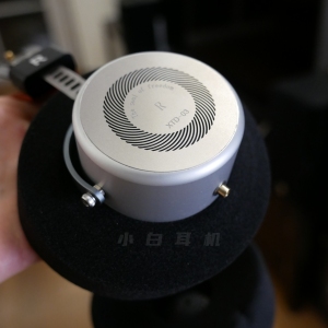 独特个性头戴大耳机 颜值满分 复古又现代