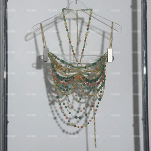时尚 雅妮2025欧美热销手工珠子亚克力挂脖项链性感辣妹抹胸背心
