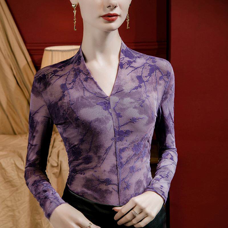 2026新款v领打底衫女紫色高级感提花蕾丝上衣修身女士长袖t恤春装