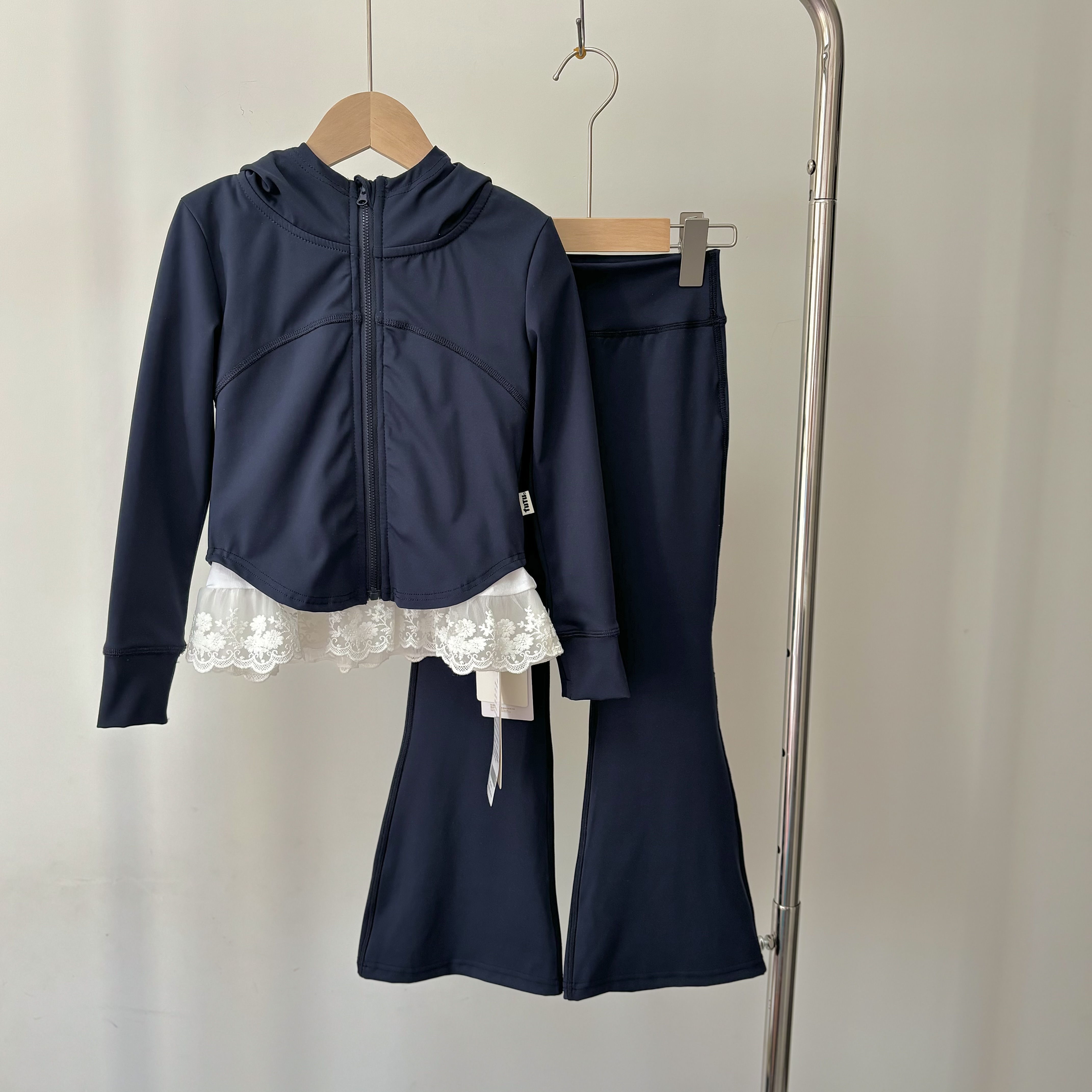 女童瑜伽服套装2025夏季新款儿童高弹修身两件套中大童速干运动服