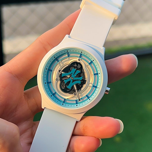 夏天的第一只手表！真的太奈斯