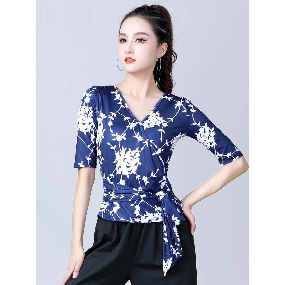 拉丁舞上衣女成人夏季新款中袖时髦国标摩登交谊广场舞蹈练功服装