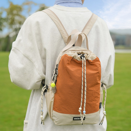 户外机能风防水抽绳双肩包男女大容量轻便旅行多用小背包学生书包