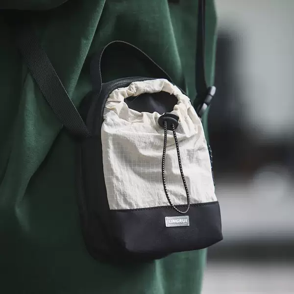 Товары от MIAOYIGE喵一哥潮包