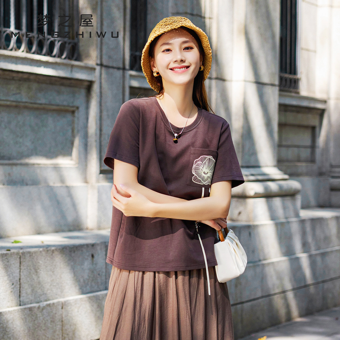梦之屋新中式刺绣显瘦短袖T恤女