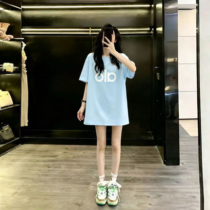 蓝色短袖t恤女2026新款宽松中长款大版纯棉慵懒风设计感小众上衣