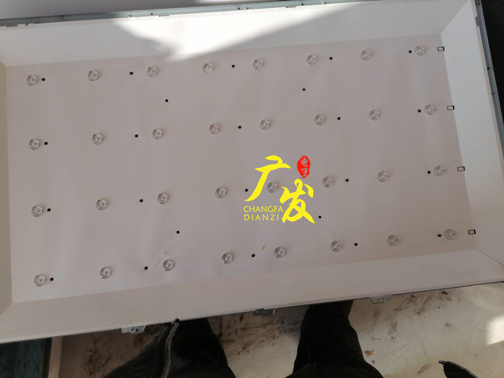 厦新LE-8822A灯条CC02390D741V03 4S2P 液晶电视背光一套价格代用