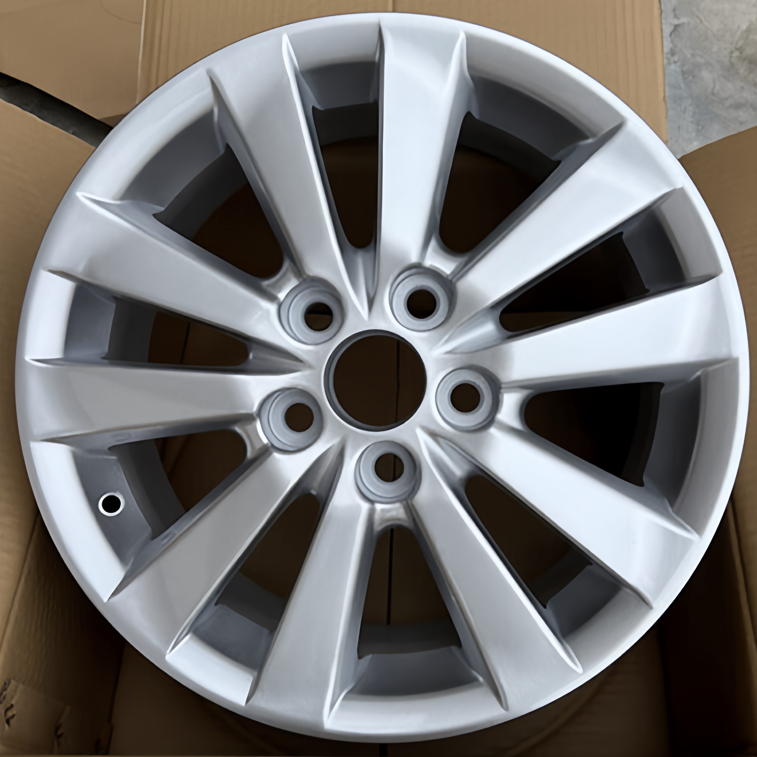 适用于16寸丰田卡罗拉轮毂凯美瑞汉兰达锐志RAV4亚洲龙铝合金车圈