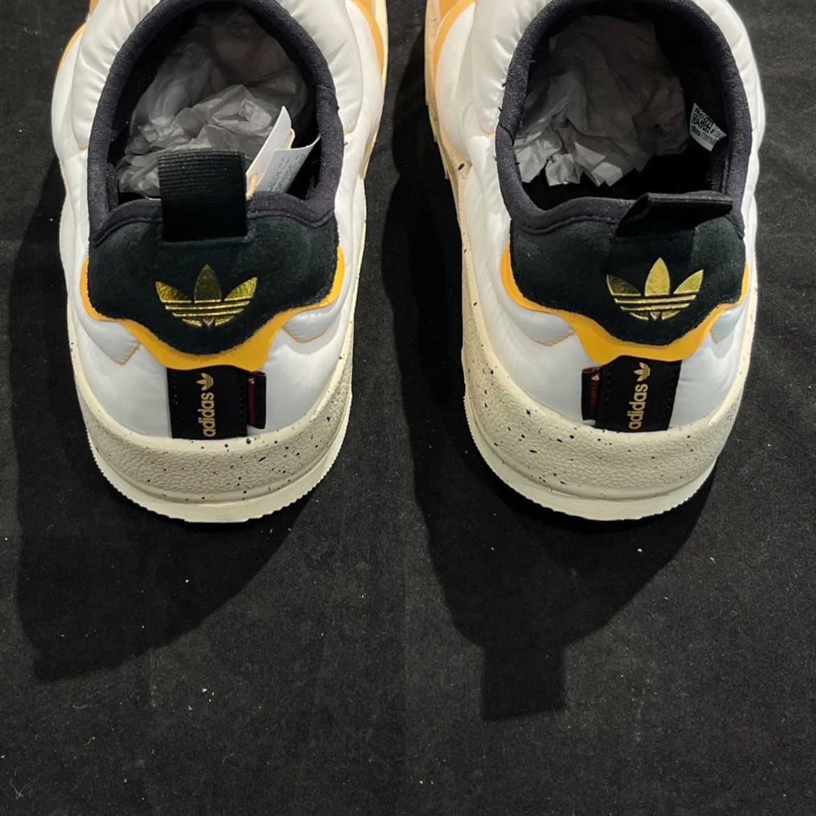Adidas阿迪达斯正品冬季男鞋女鞋保暖舒适时尚面包鞋棉鞋IF4326