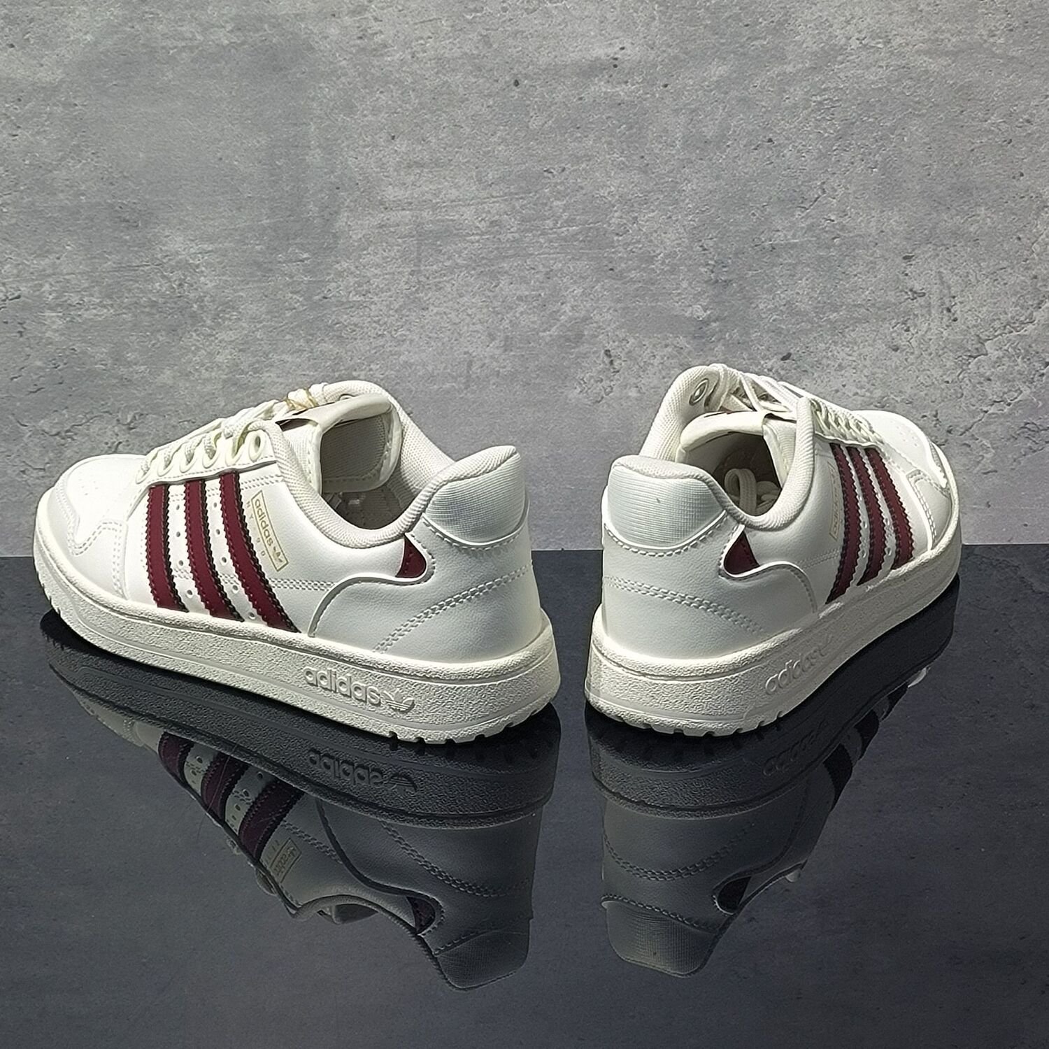 Adidas阿迪达斯男女小白鞋板鞋2024秋冬新款轻便运动休闲鞋JP6323