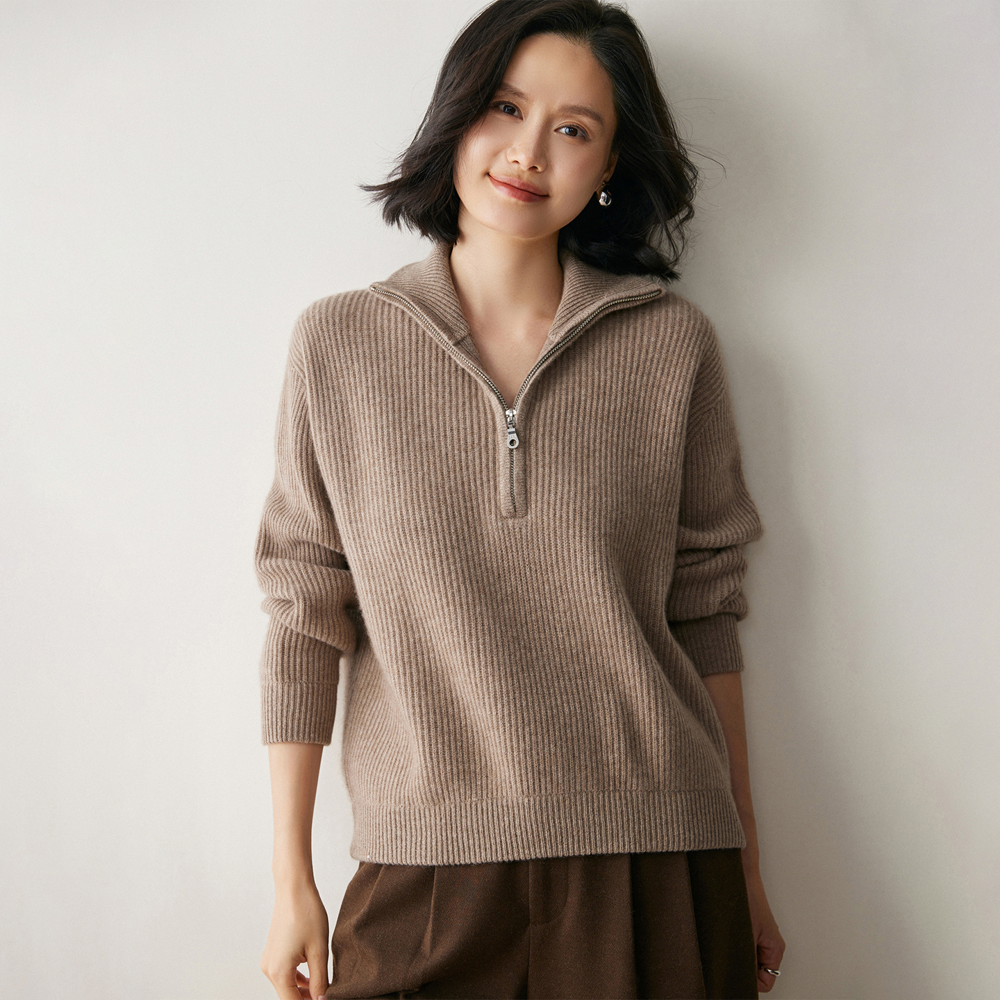 2025年新款山羊绒衫女半高领拉链针织打底衫宽松慵懒风毛衣上衣