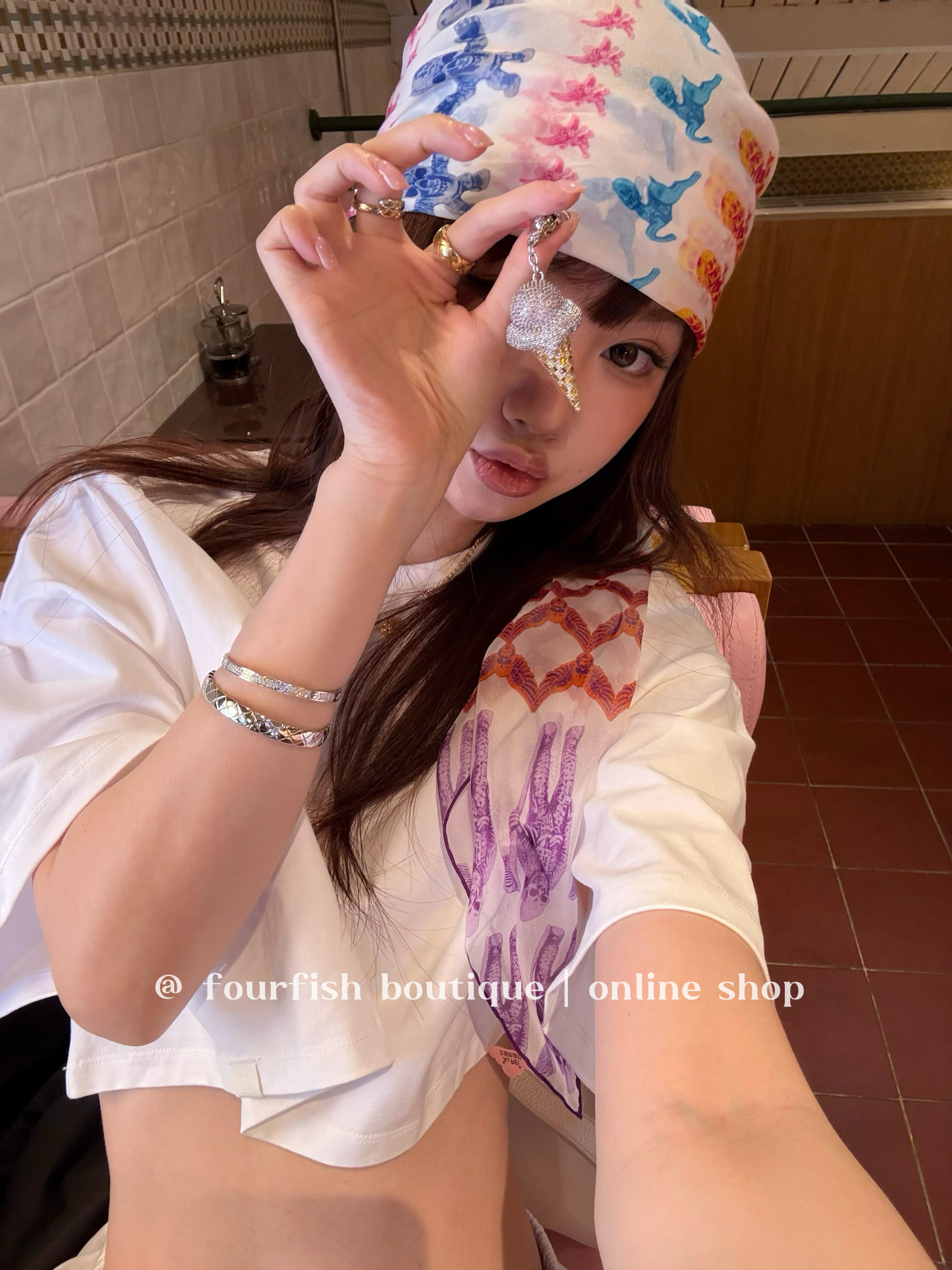 （现）小众时髦精辣妹骷髅印花丝巾方巾 多种搭配 可做抹胸