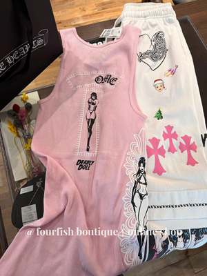 （现）小众时髦DOLL联名美女印花粉色华夫格背心无袖打底修身显瘦