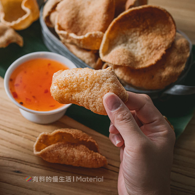 泰国进口水妈妈虾片泰式小吃宋卡虾饼酥脆自炸厚餐厅解压零食蘸酱