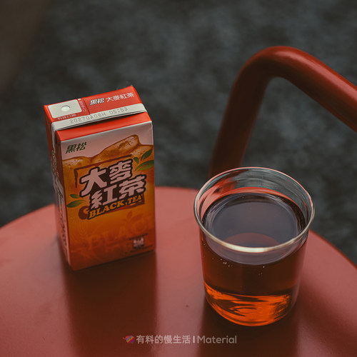 台湾黑松大麦红茶双重清爽解腻