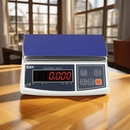 电子秤高精准度充电计重数商用0.1g天平称中药材烘焙食品厨房台秤