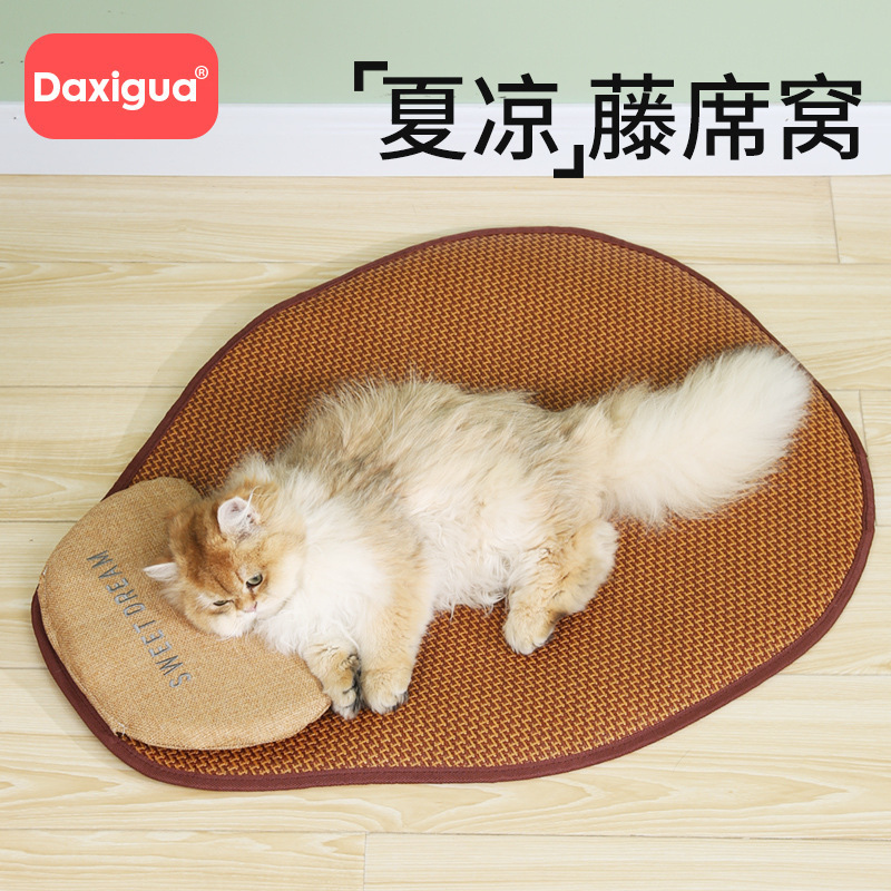 猫咪凉席下巴垫子宠物夏季降温冰丝狗狗枕头睡觉用冰垫不粘毛