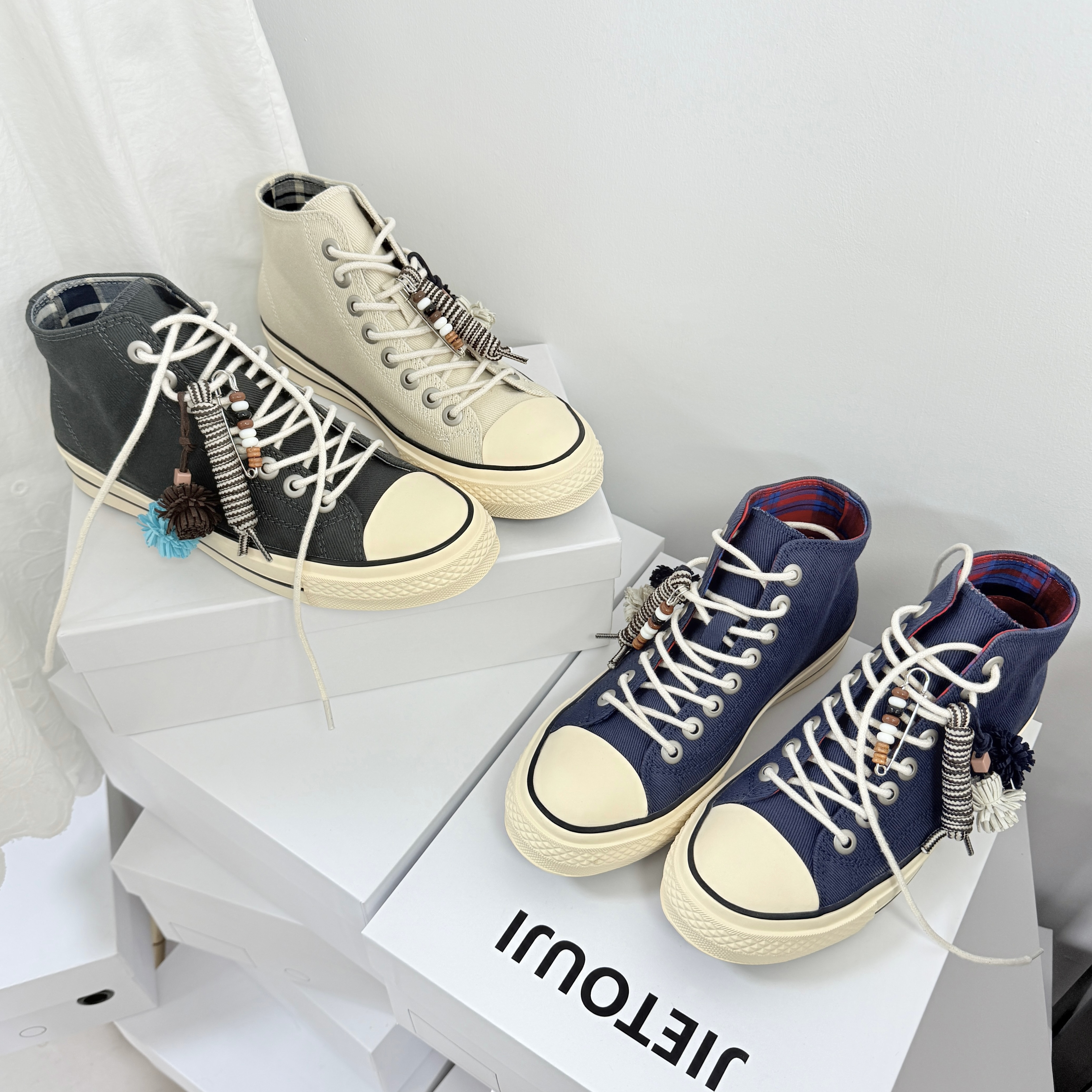 断码福利---街头季简约内增高轻便休闲高帮帆布鞋2410H-1