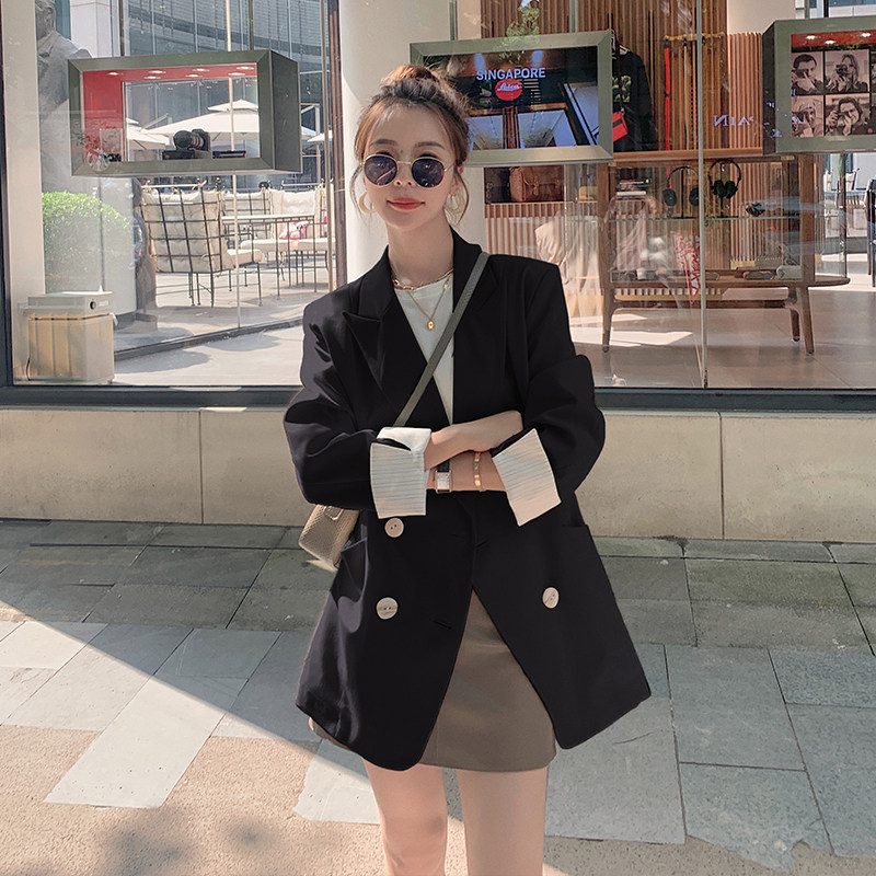 2022年春秋新款女韩版气质英伦风白色小西装外套炸街时尚西服上衣,女装西装,卡莱