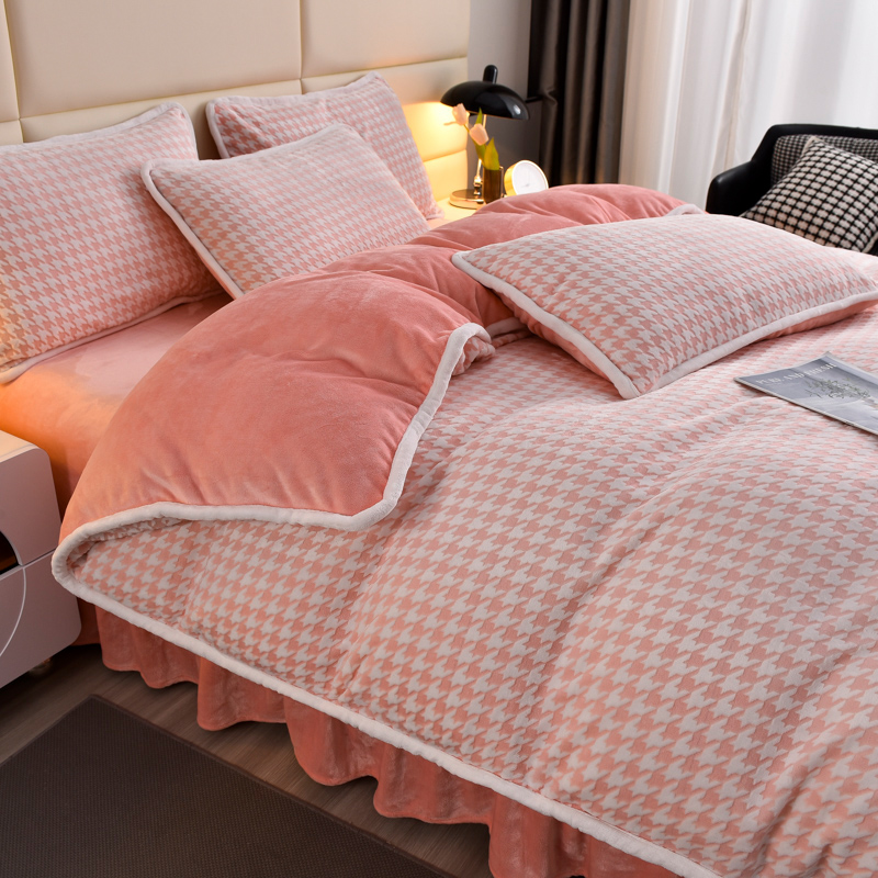 雕花绒床单四件套牛奶绒