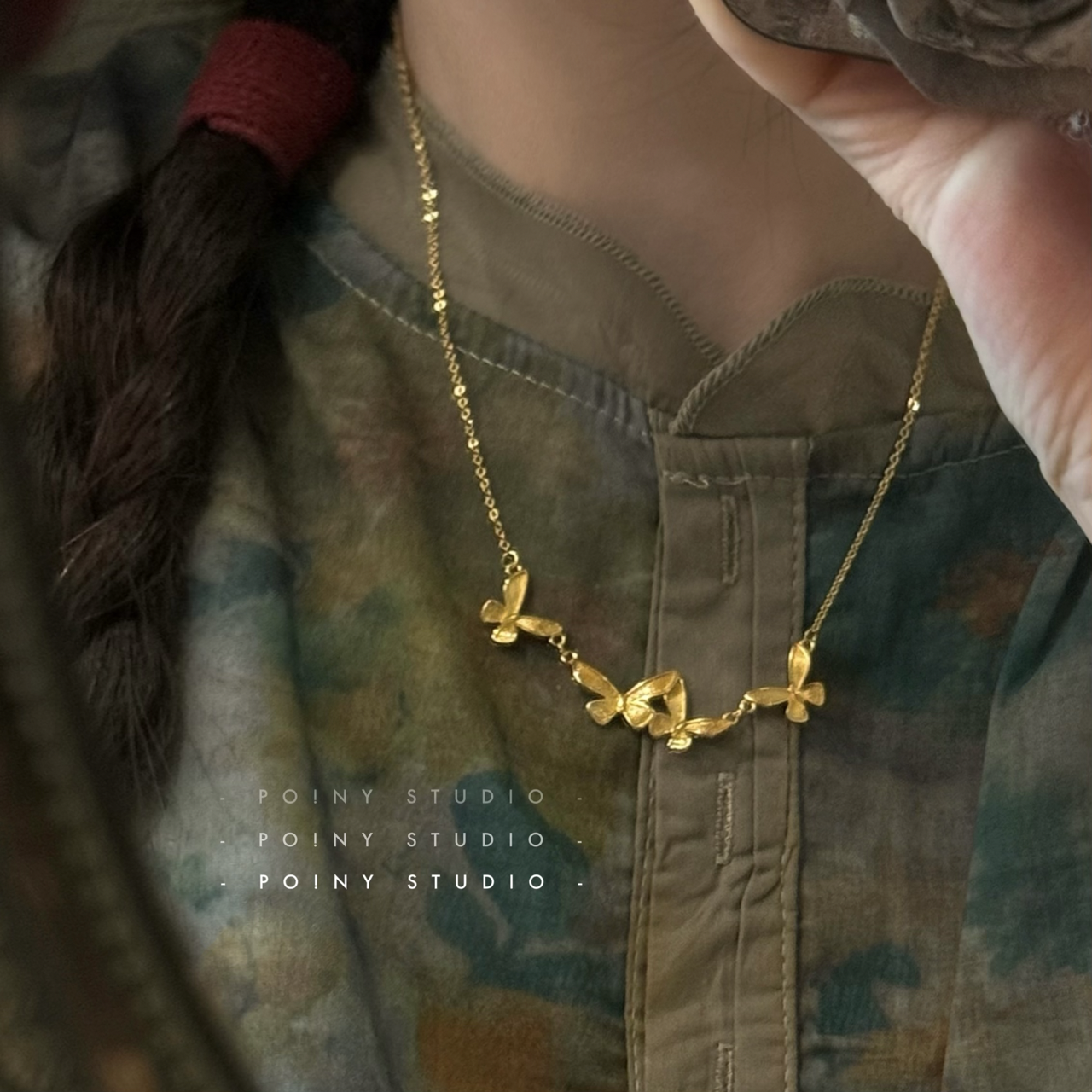 复古金色蝴蝶项链女小众设计感高级感气质精致锁骨链颈链毛衣链