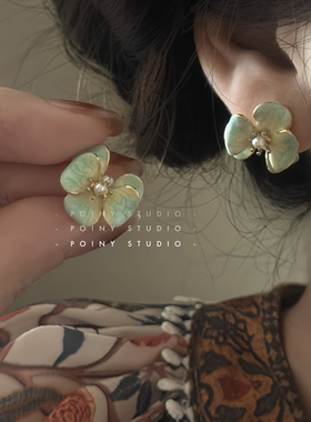 轻奢气质花朵耳钉女绿色花瓣珍珠高级感优雅耳环耳饰新款