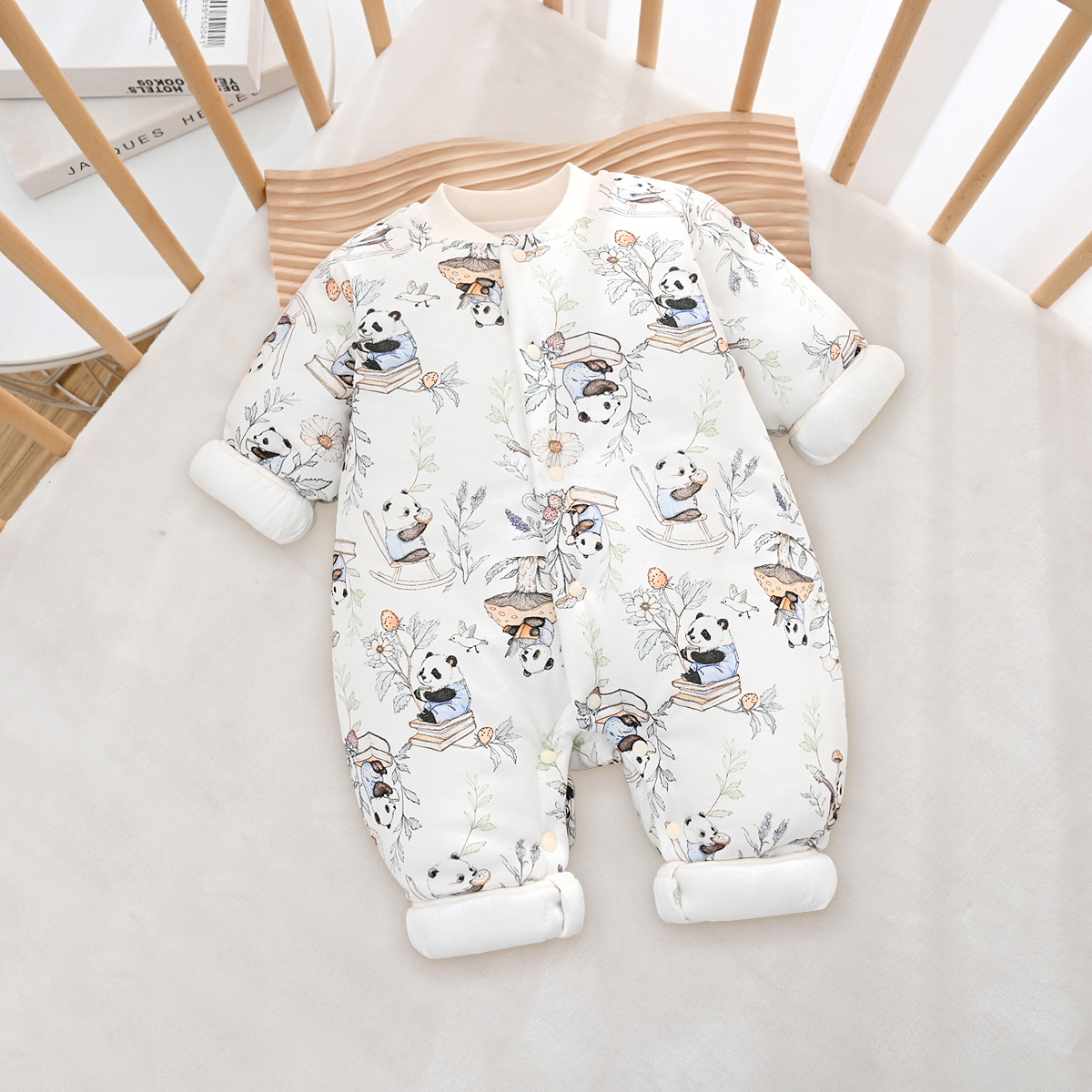 150克婴儿棉服保暖连体衣秋冬夹棉哈衣新生儿冬季纯棉宝宝衣服