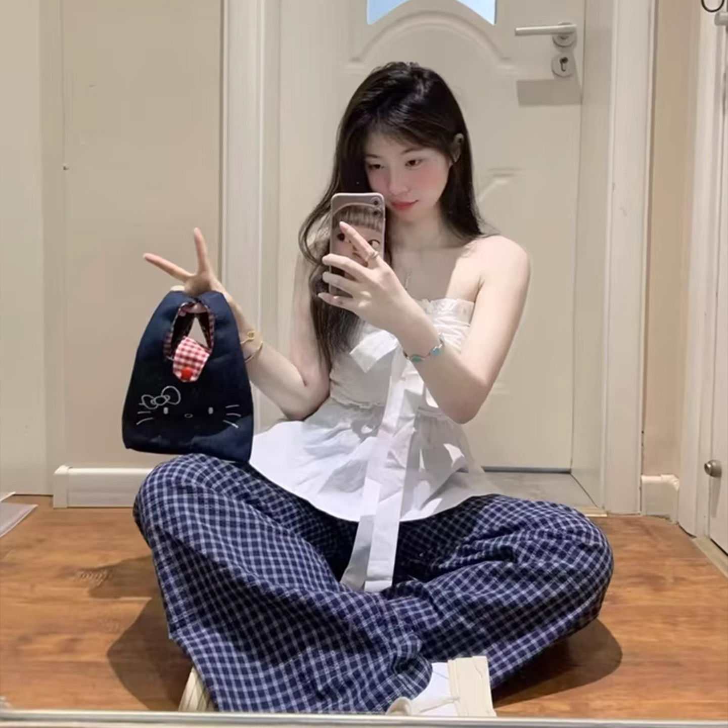 韩系减龄学院风通勤2025早秋甜辣收腰花边背心修身显瘦抹胸上衣女