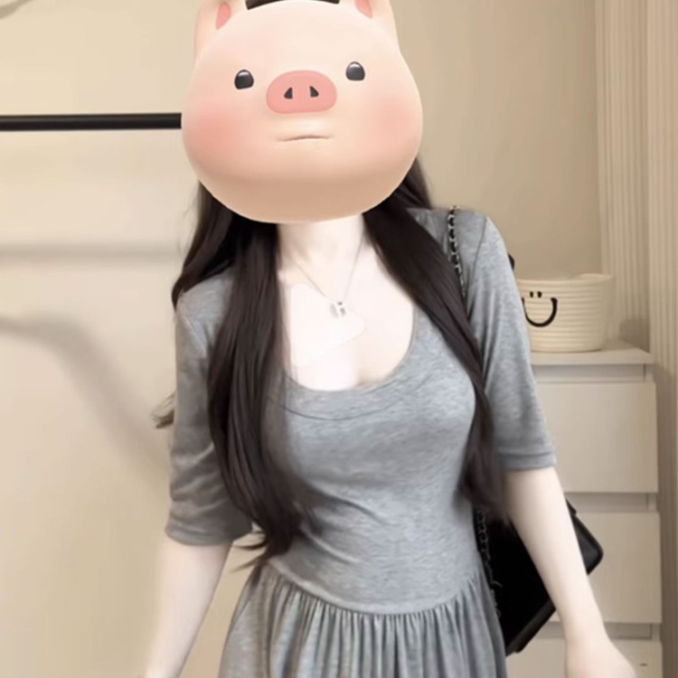 性感纯欲轻熟御姐芭蕾风连衣裙U领中袖连衣裙显瘦风琴百褶长裙女