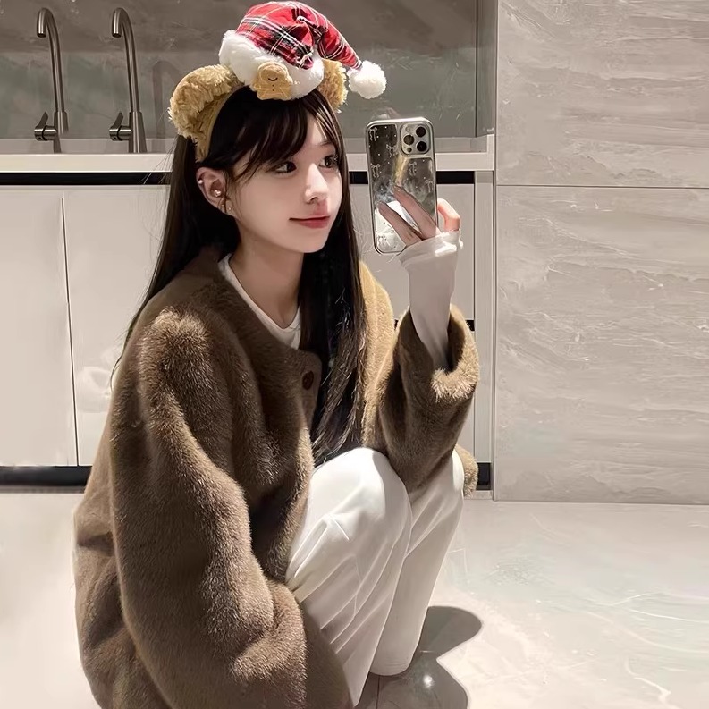 皮毛一体外套女2025新款仿水貂毛秋冬圆领环保皮草毛毛保暖短外套
