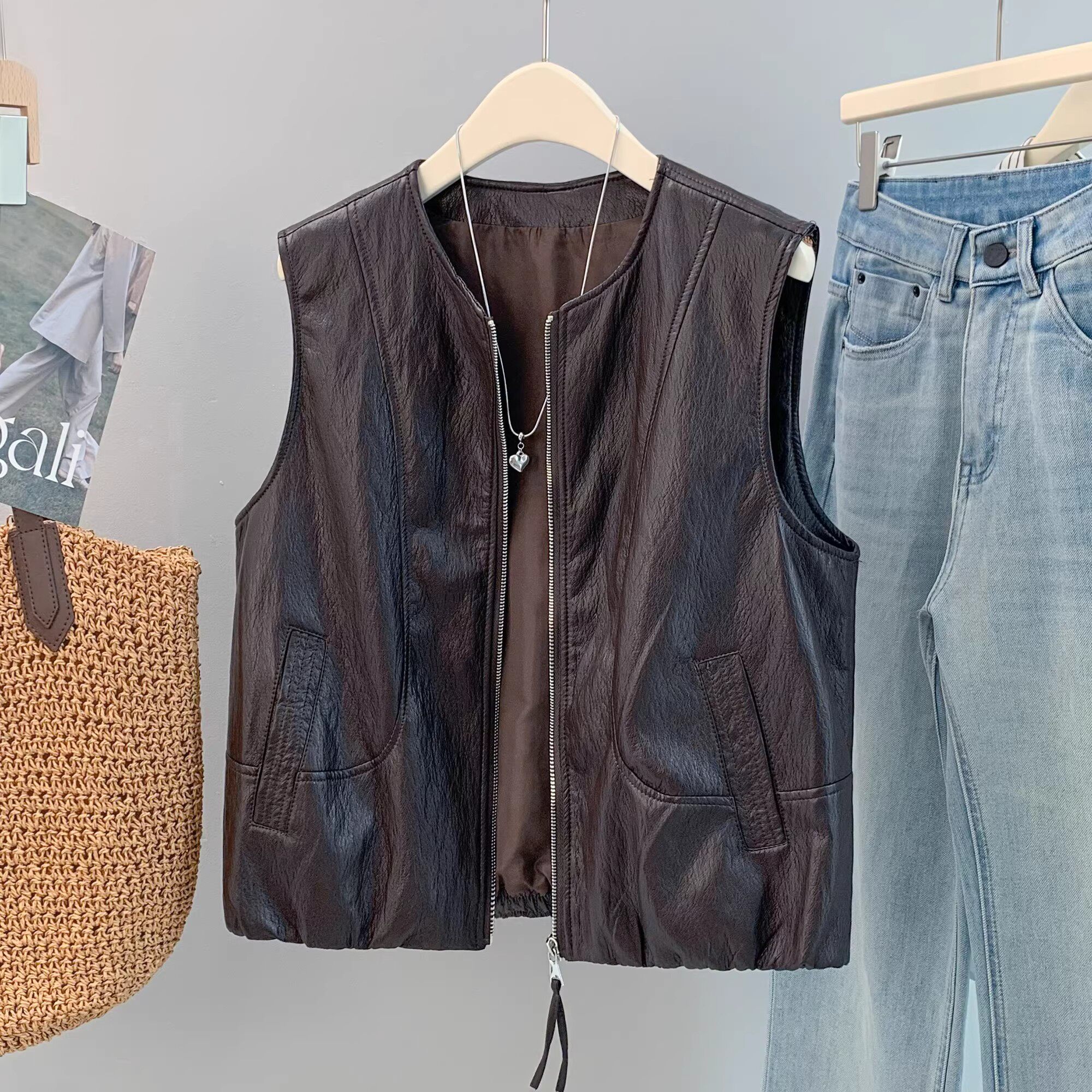 2026新款PU皮马甲女短款春夏韩版宽松高级感坎肩机车风皮夹克外套