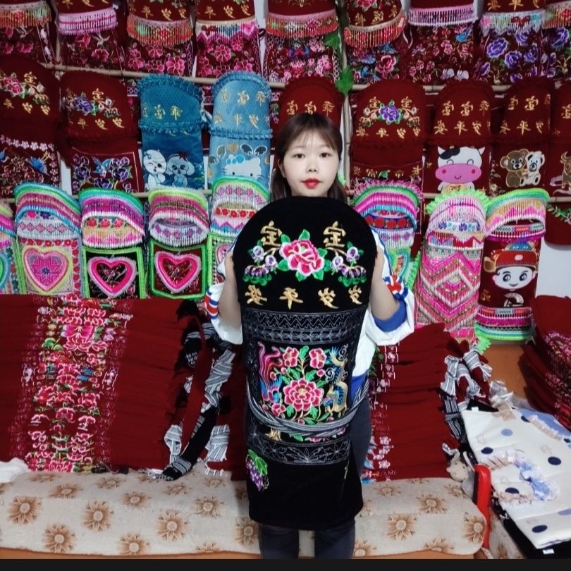 新款云南双面绣花硬头特大背带背巾可折叠包邮长85宽79cm送长带子