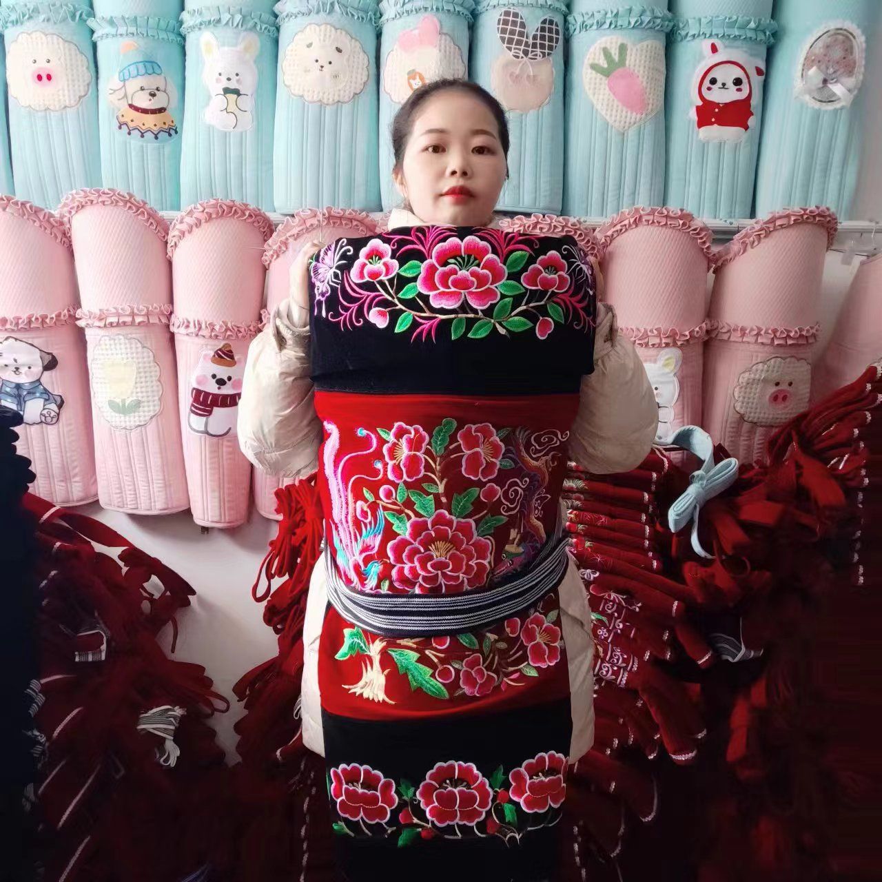 云平绒老式手工婴儿背带纯手工贵州云南老款小孩刺绣传统四季宝宝