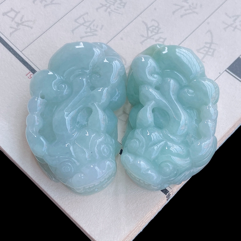 翡翠貔貅吊坠招财纳福玉石吊坠