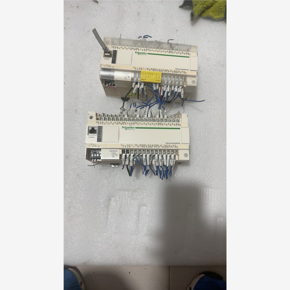 施耐德PLCTM218LDAE40D