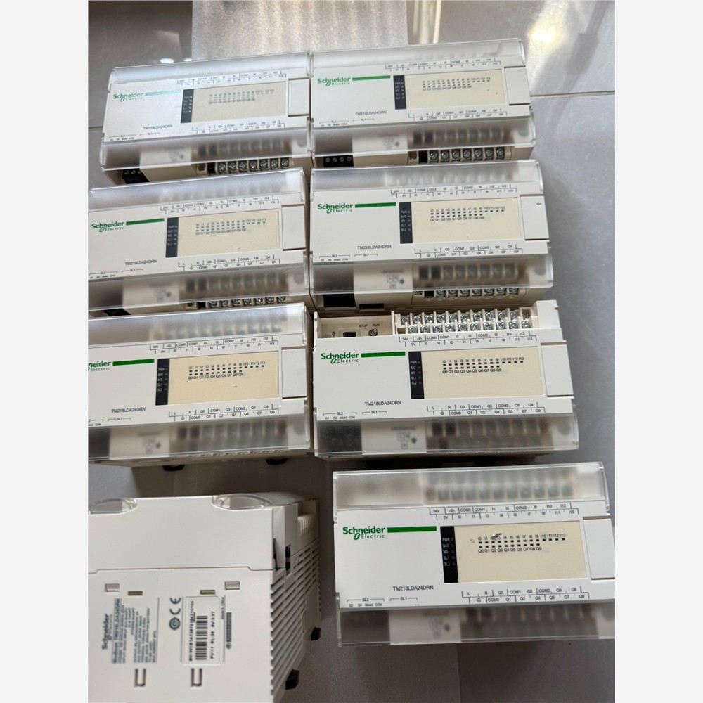 施耐德PLC，型号：TM218L