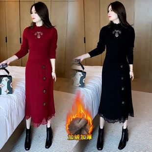 加绒加厚长款针织连衣裙女2025冬季新款时尚洋气配大衣打底毛衣裙
