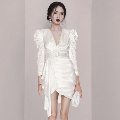 2024早春冷淡风女装设计感名媛气质修身法式白色连衣裙温柔风9583