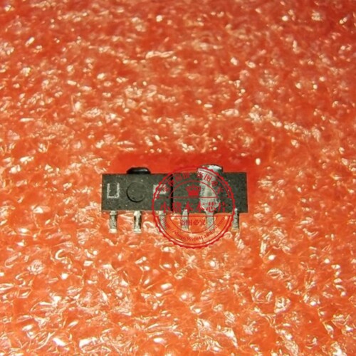 2SC5824T100Q 丝印UP SOT-89    新的  一个起拍