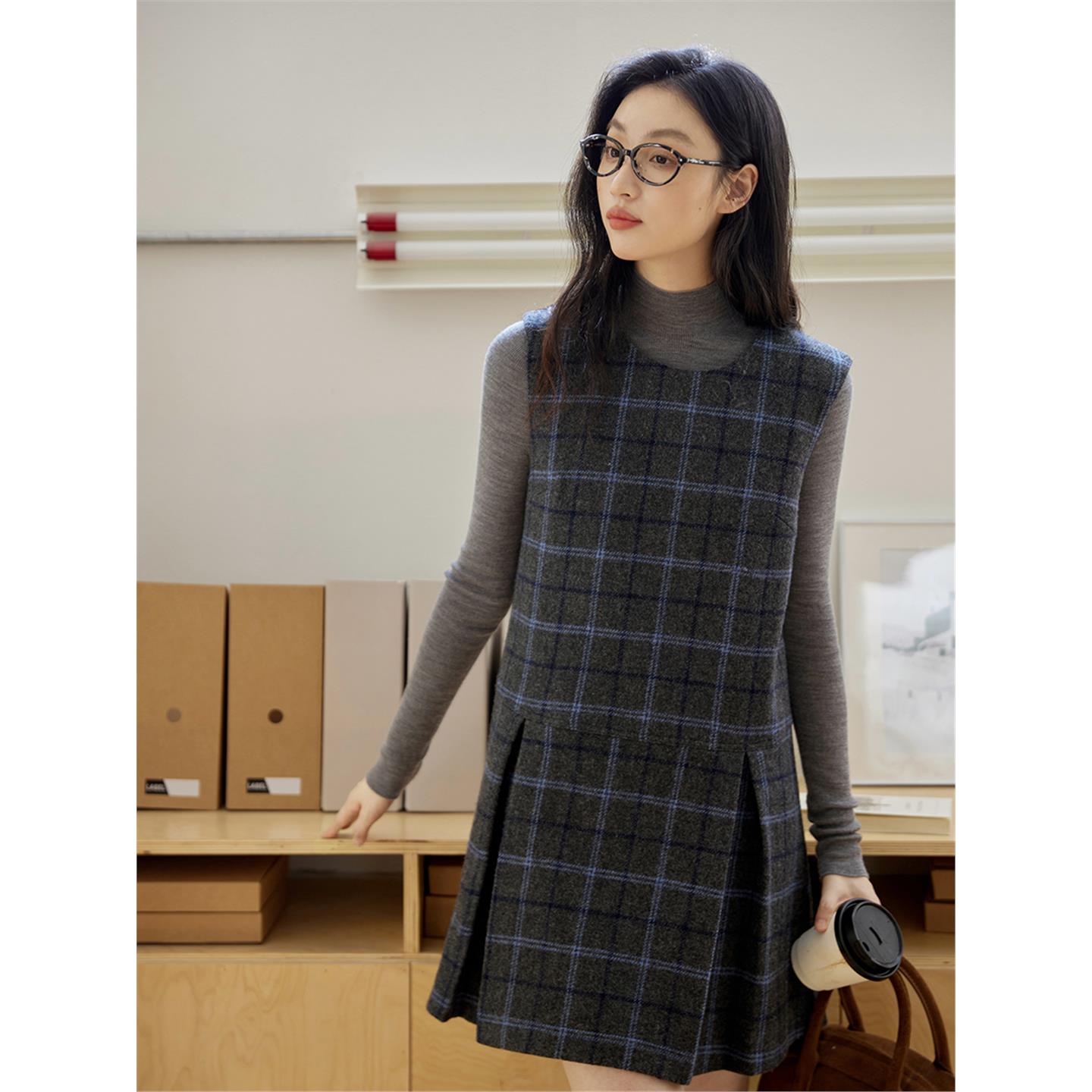爵莱菲大码胖mm法式复古圆领无袖羊毛格纹背心裙毛呢连衣裙冬叠穿