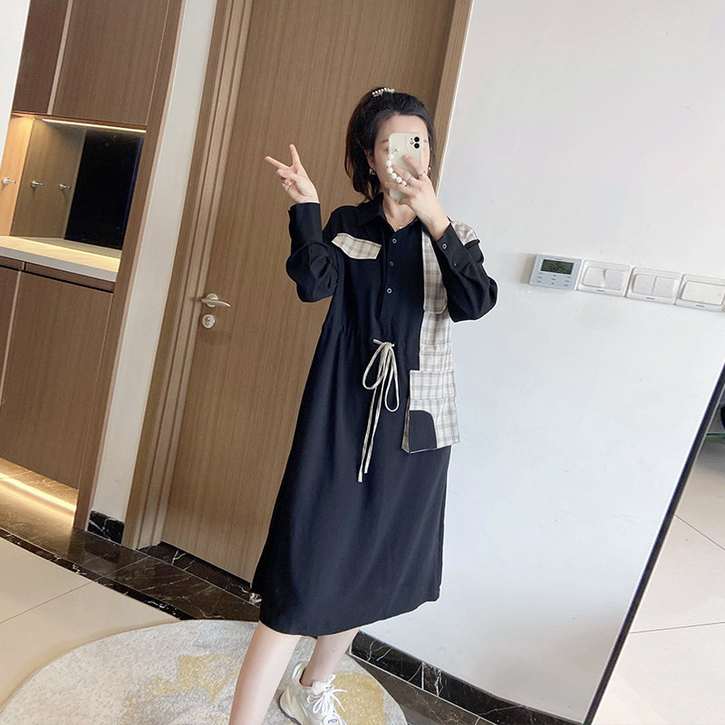 连衣裙女早春2022新款大码宽松复古格子拼接黑色显瘦气质裙子胖mm