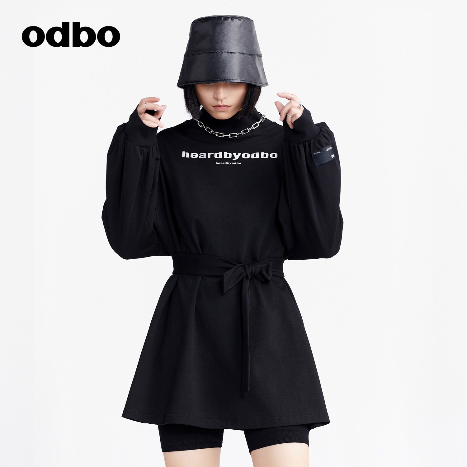 odbo欧宝原创设计女士短款裙子2023年春显瘦气质连衣裙长袖卫衣裙