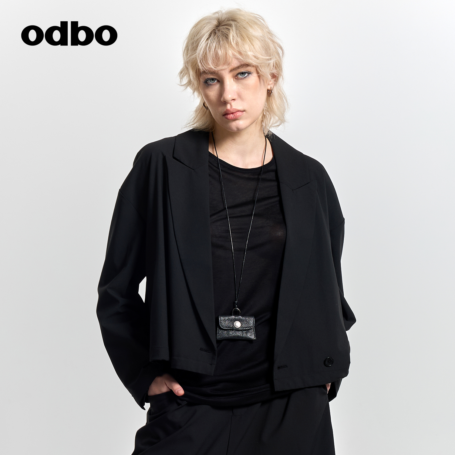 odbo/欧迪比欧原创设计感小西装外套女春秋高腰短款修身西服上衣