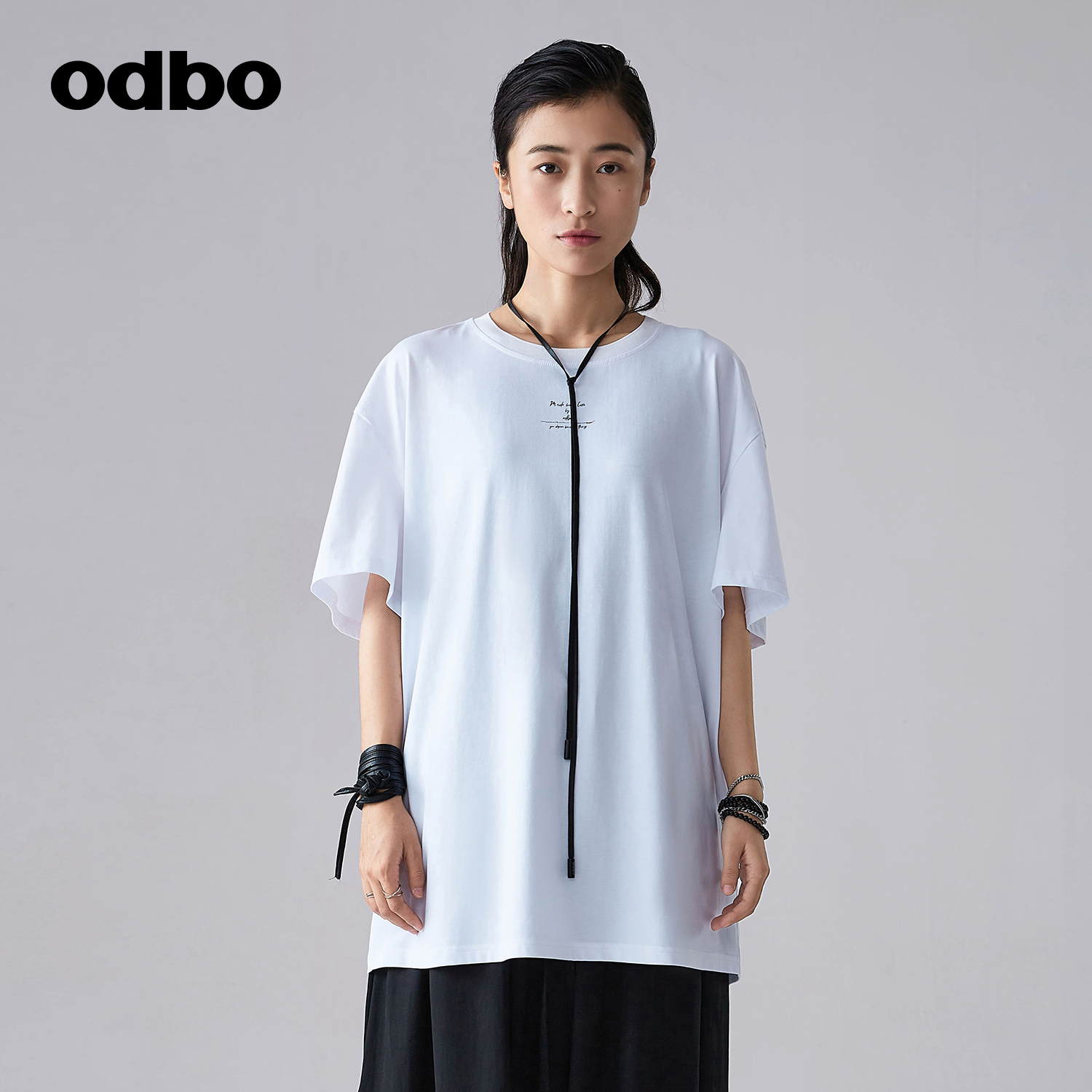 odbo/欧迪比欧原创设计感休闲气质T恤女早秋新款高端精致上衣