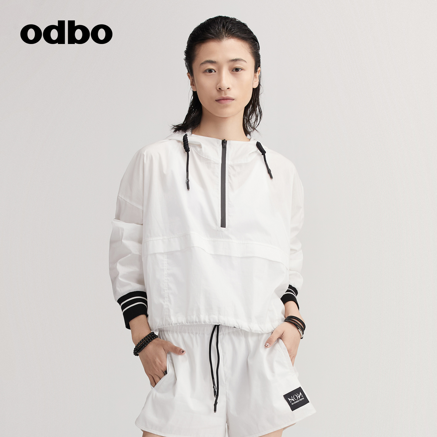 【商场同款】odbo/欧迪比欧白色连帽卫衣女秋冬2022新款长袖上衣